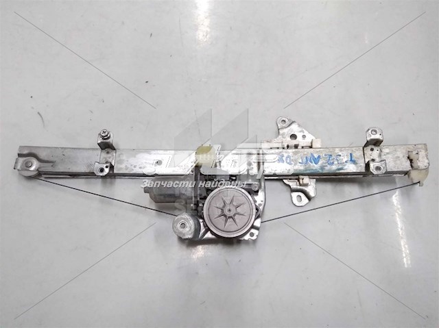 Стеклоподъемник передней правой двери 807204BA1A NISSAN