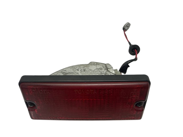Фара противотуманная задняя 8122042030 TOYOTA