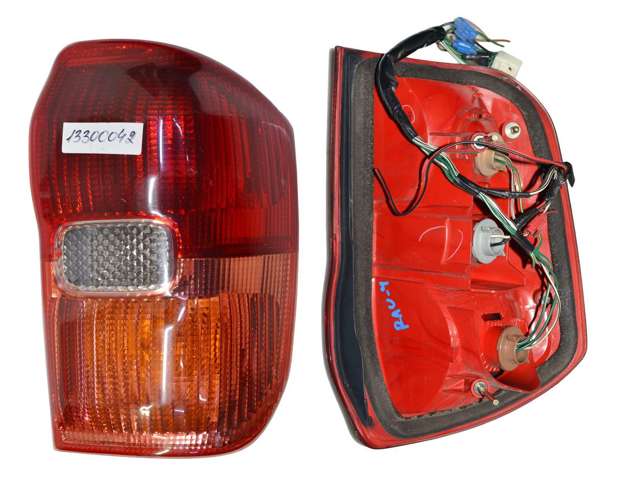 Задняя правая фара 8155142060 TOYOTA