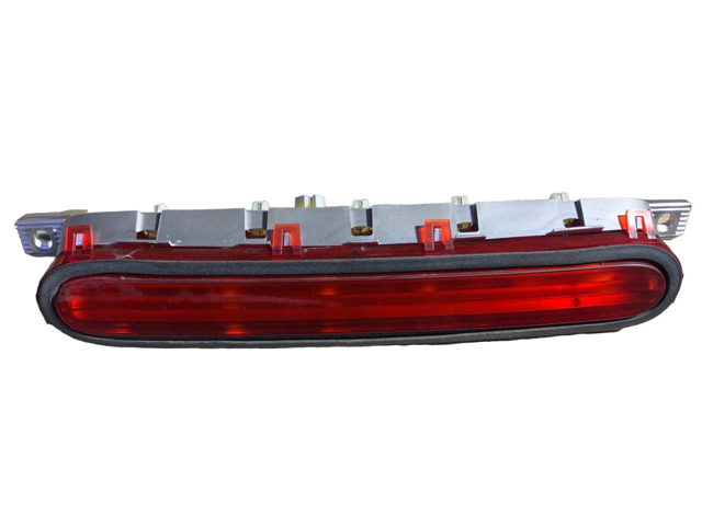 Фонарь сигнала торможения 815700F011 TOYOTA