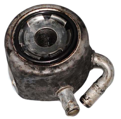 Радиатор масляный (холодильник) под фильтром 8200068115 RENAULT