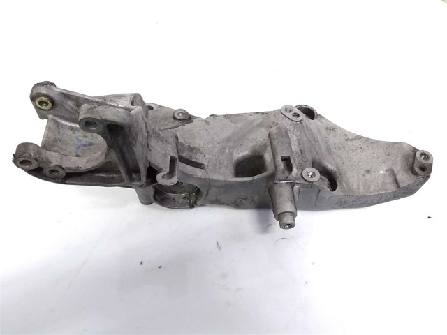 RENAULT 8200183234 Кронштейн генератора в наличии Ужгород