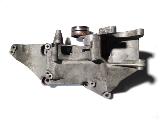 8200183234 RENAULT Кронштейн генератора купить в Хмельницкий