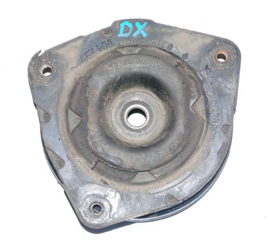 Опора переднего правого амортизатора  8200183568 NISSAN