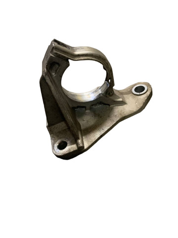 Опора подвесного подшипника передней полуоси 8200371715 RENAULT