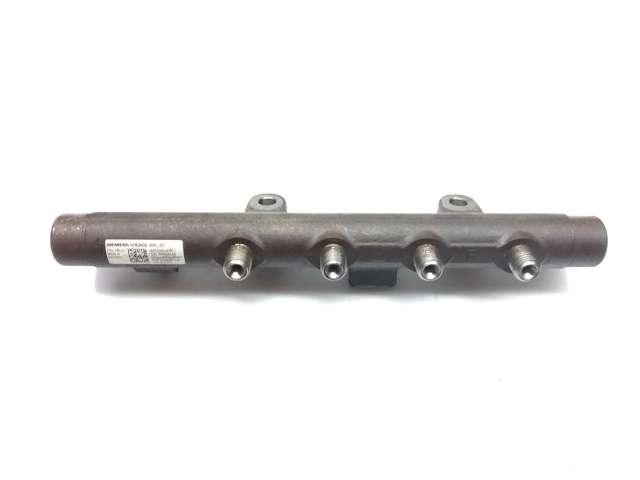 Распределитель топлива (рампа) 8200397346 RENAULT