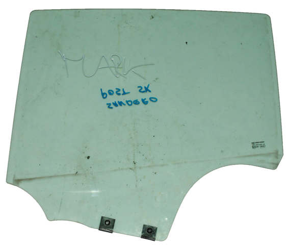 Стекло двери задней левой 8200733041 RENAULT