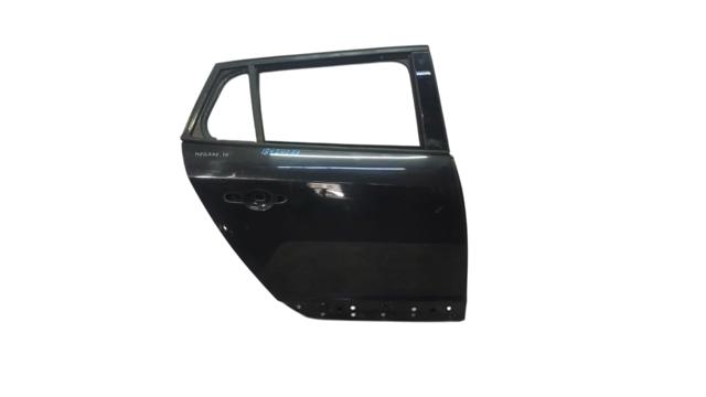 Дверь пассажирская задняя правая 821004555R RENAULT