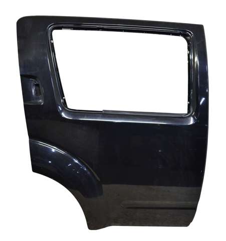 Дверь задняя, правая 82100EB330 NISSAN