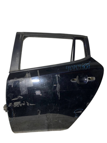 Задняя левая дверь 821013NF0A NISSAN