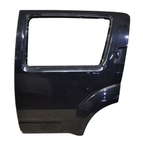 Дверь задняя 82101EB330 NISSAN