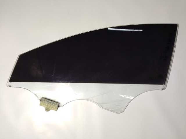 Стекло водительской двери 82410F2040 HYUNDAI