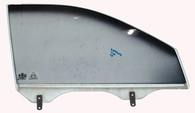 Стекло передней двери, правой 824201F020 HYUNDAI