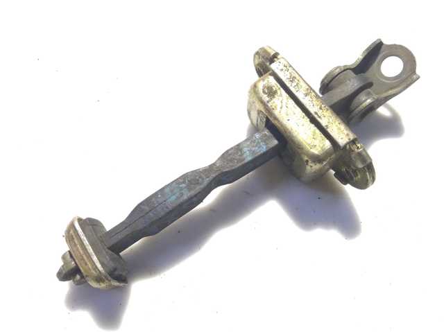 Ограничитель двери, задний 82430BM710 NISSAN