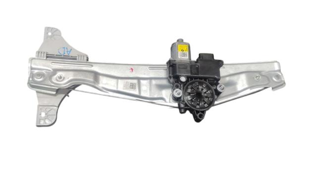 Мотор стеклоподъемника двери передней, правой 82460GI010 HYUNDAI
