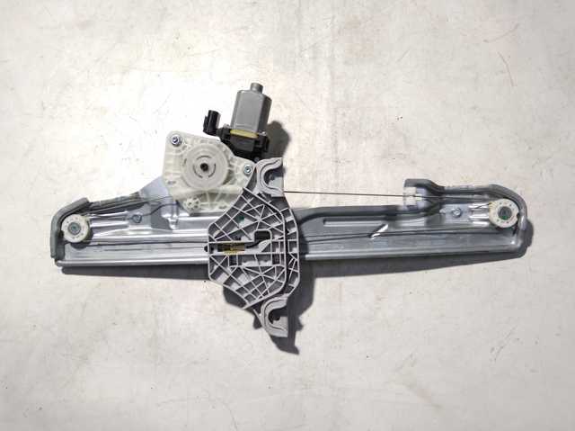 Мотор стеклоподъемника двери передней, правой 82460J9010 HYUNDAI