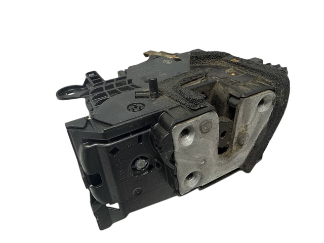 Замок задней правой двери  825029017R RENAULT