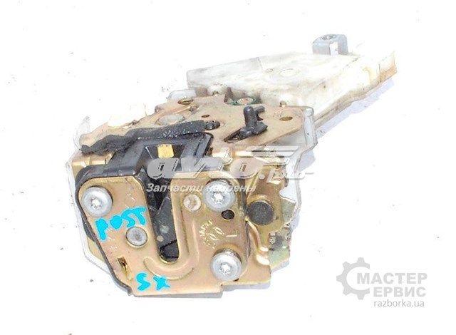 Замок двери задней левой 82503AA210 NISSAN