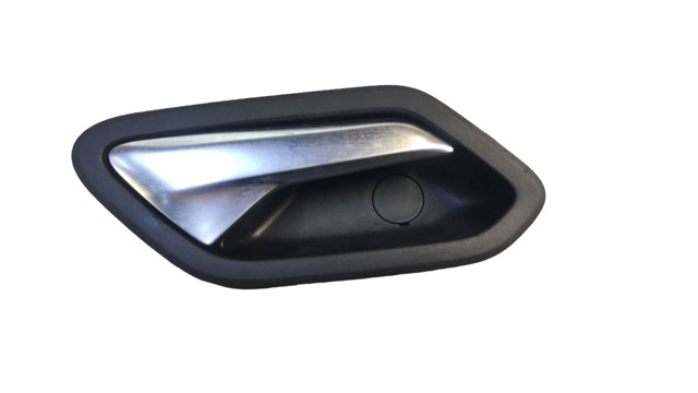 Ручка правой двери наружная 826721968R RENAULT