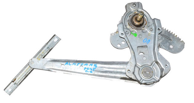 Механизм стеклоподъемника двери задней, правой 82700BM710 NISSAN