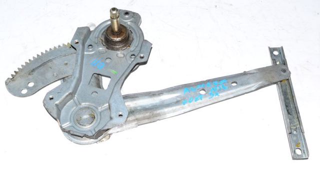 Механизм стеклоподъемника двери задней, левой 82701BM701 NISSAN