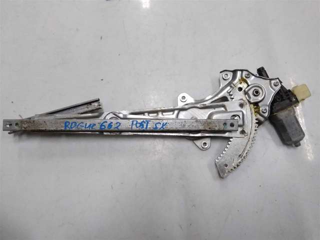 Стеклоподъемник передней левой двери 827214CA0A NISSAN