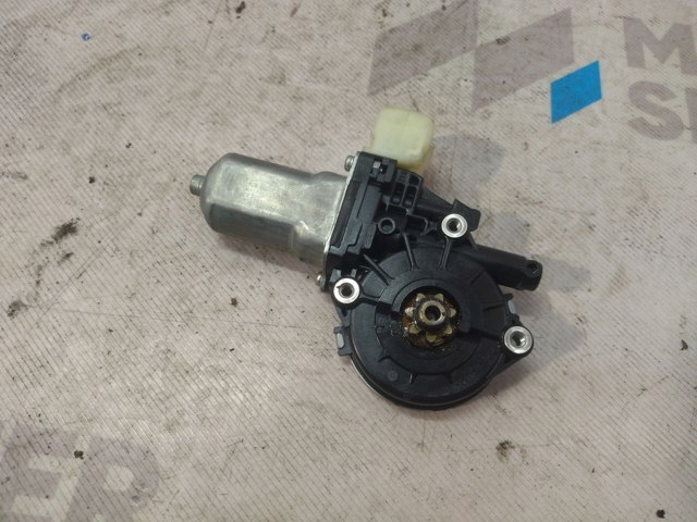 Моторчик стеклоподъемника двери задней, правой 827301BA0A NISSAN