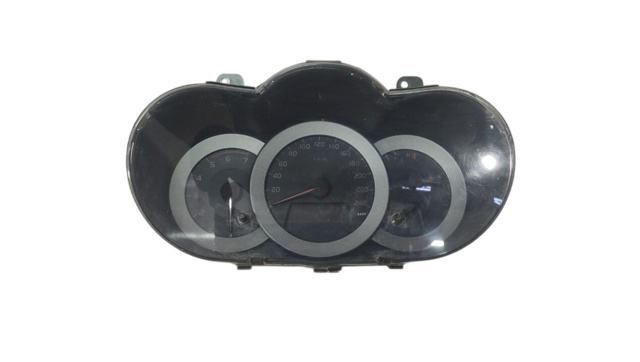 Щиток приборов 8380042D03 TOYOTA