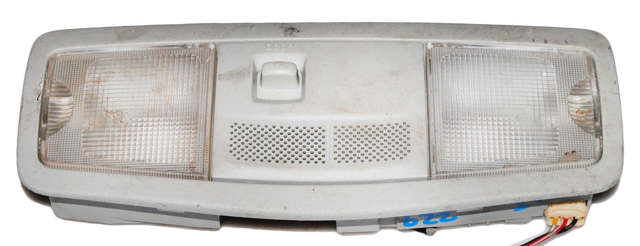 Плафоны внутреннего освещения 8401A012YA MITSUBISHI