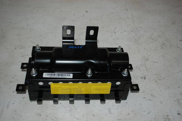 Подушка безопасности, пассажирская 845301M600 HYUNDAI