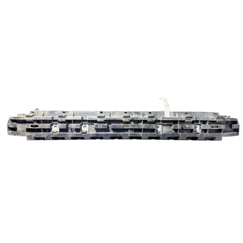 Кронштейн бампера заднего, центральный 8620600 VOLVO
