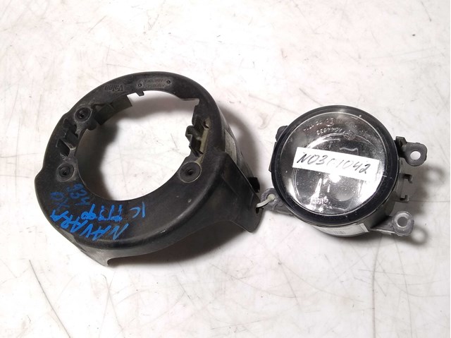 Правая противотуманная фара 89210549 NISSAN