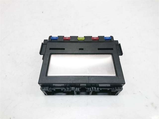 Блок управления бортовой сети 8921130030 TOYOTA