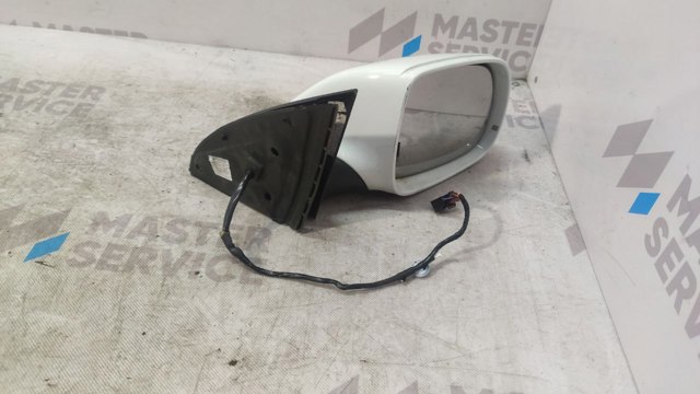 Накладка правого бокового зеркала 8R0857528 VAG