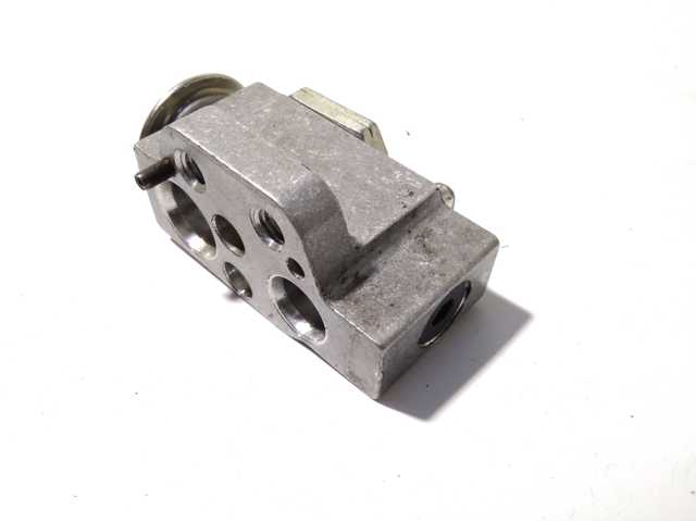 Клапан расширительный 8T0820679 VAG