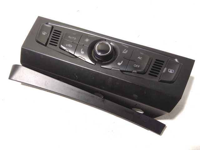 Блок управления печкой 8T1820043AH VAG