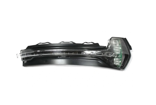 Правый указатель поворота зеркала  8V0949102 VAG