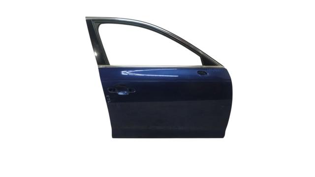 Пассажирская передняя дверь 8W0831052D VAG