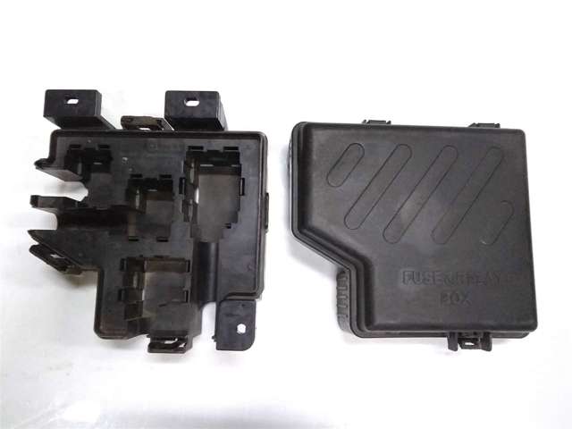 Корпус блока предохранителей 919502B150 HYUNDAI