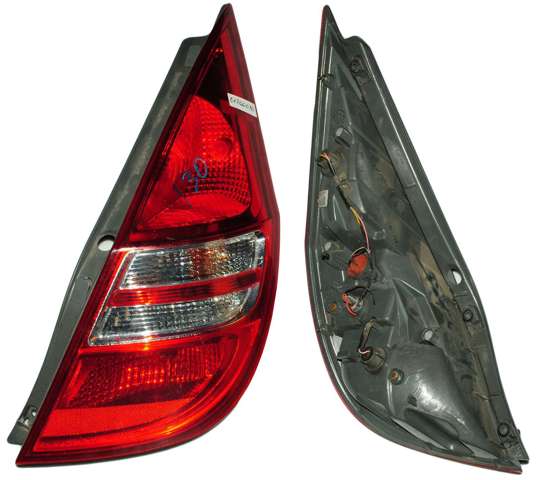 Фонарь задний правый 924022L010 HYUNDAI