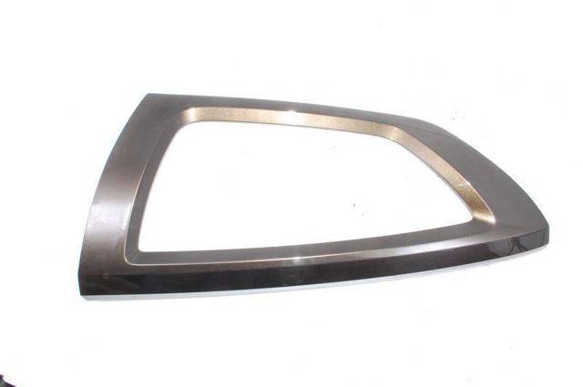 Облицовка фонаря заднего, левого 924332K000 HYUNDAI