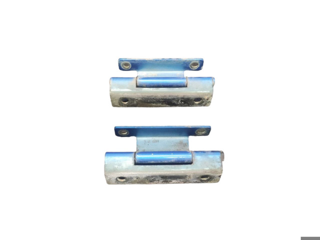 Петля заднего борта 93470EA800 NISSAN