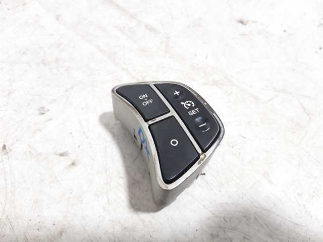 Блок кнопочных переключателей рулевого колеса 967101H200EQ HYUNDAI