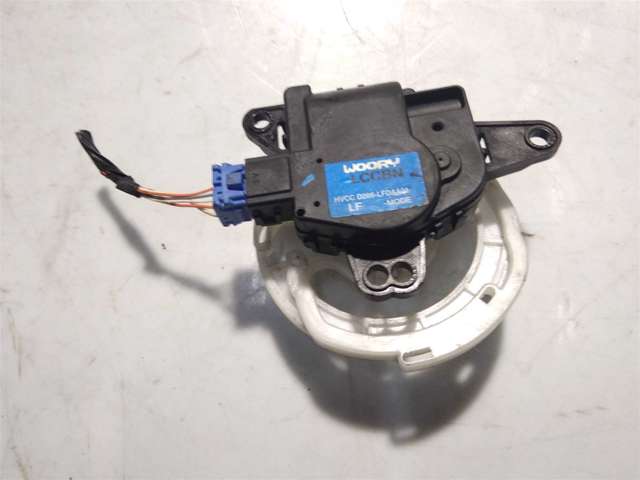 Моторчик заслонки печки 97157C1000 HYUNDAI