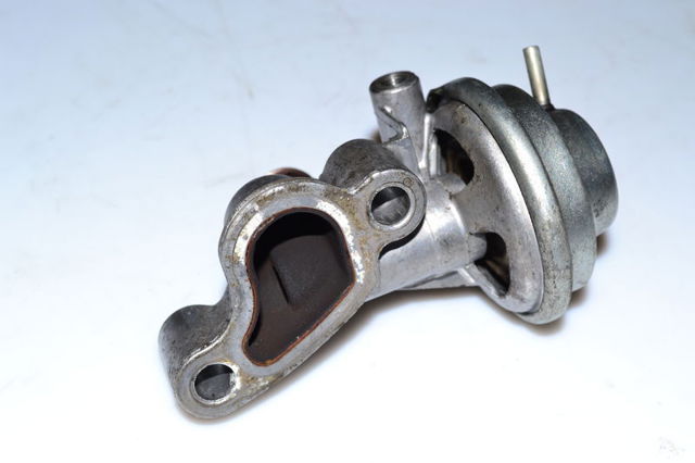 Клапан ЕГР A1121400060 MERCEDES