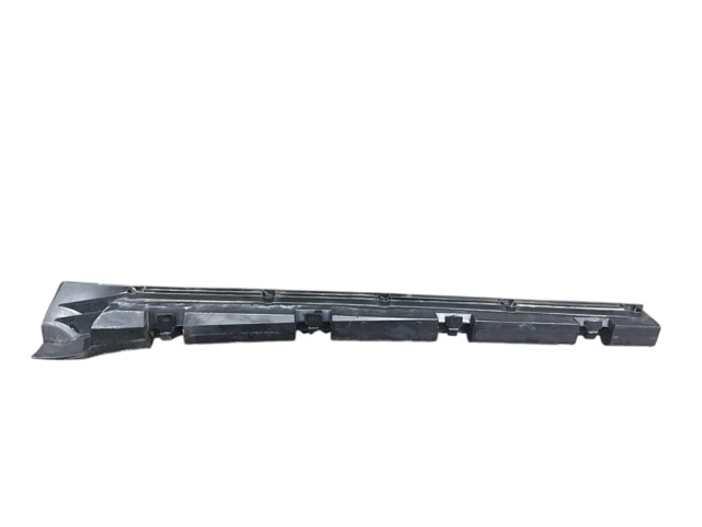 Кронштейн наружной накладки порога правой A1646981427 MERCEDES