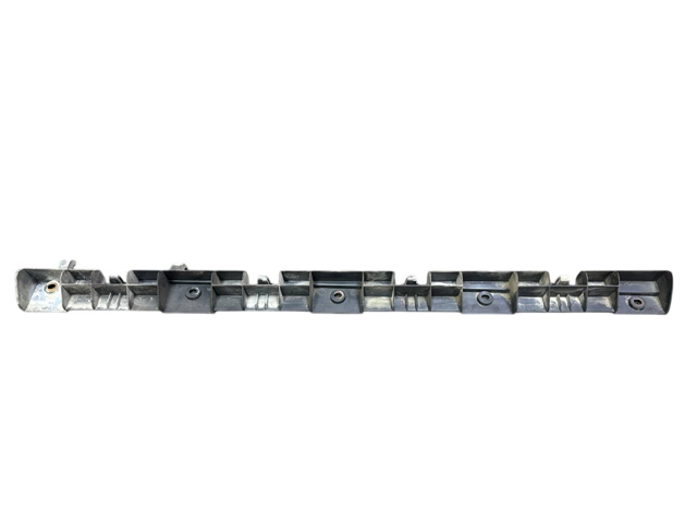 Кронштейн наружной накладки порога левой A1646982727 MERCEDES
