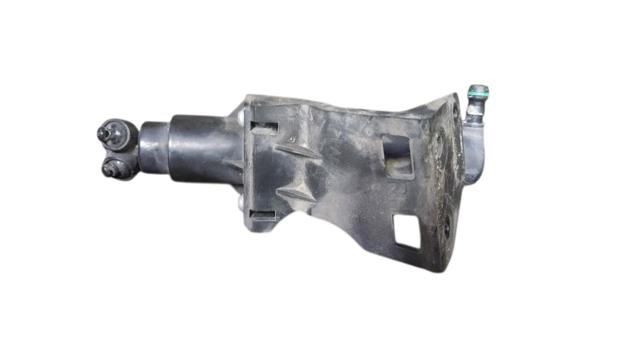 Форсунка омывателя передней правой фары A1648600647 MERCEDES