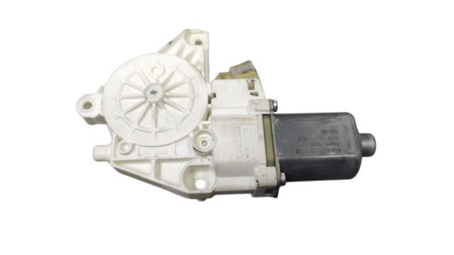 Мотор стеклоподъемника двери передней, левой A2518200742 MERCEDES
