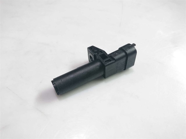 Датчик коленвала A2769050700 MERCEDES